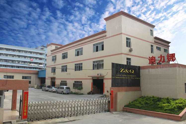 外贸工厂时尚欧币饰品 夏 金色扭链夸张项圈 项饰 欧美风格 个性